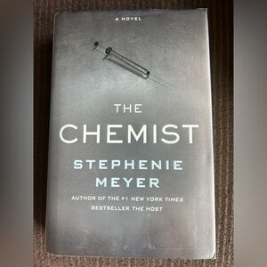 The Chemist by Stephanie Meyer